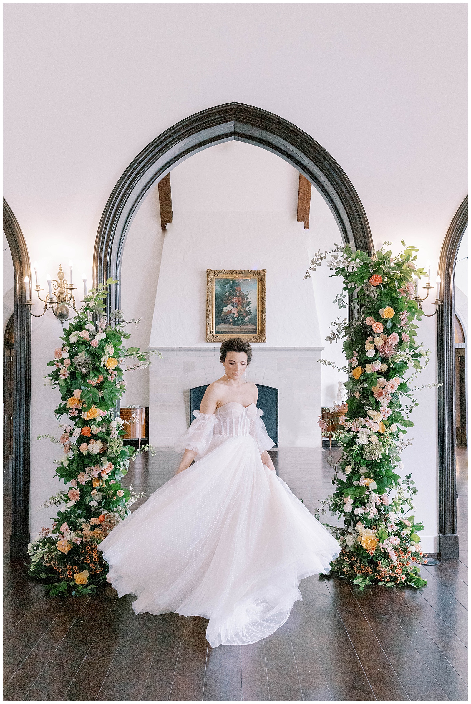 oakwood country club kansas city wedding bride with floral arches